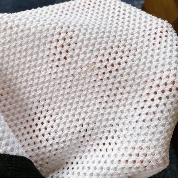 ☑️ HAUTE & REBELLIOUS BLACK WHITE FISHNET CASUAL PULLOVER TOP! - Picture 10 of 10